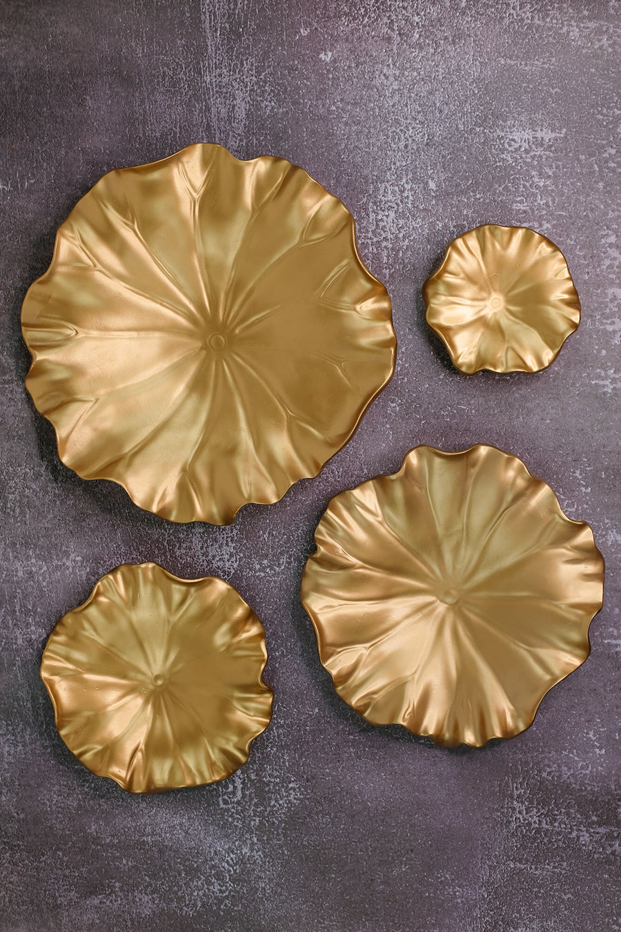 Lotus Leaves Wall Decor set in Gold