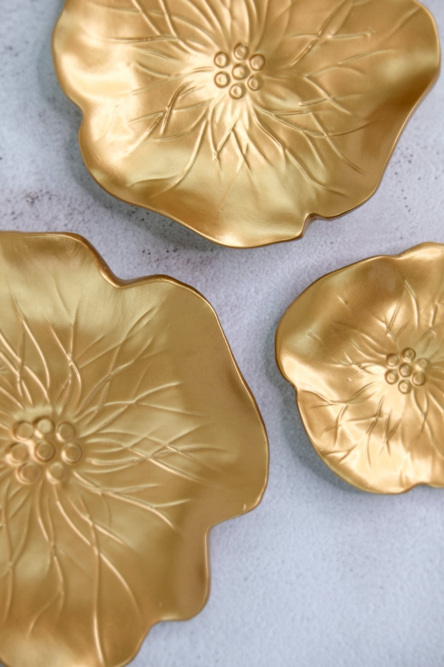 Water Flower Wall Decor in Gold