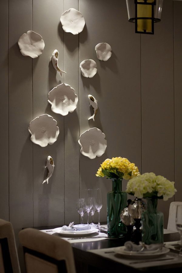 Water Flower Wall Decor in White