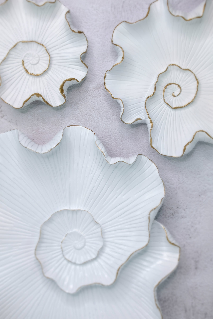 Beach Vibes Wall Decor in White and Gold
