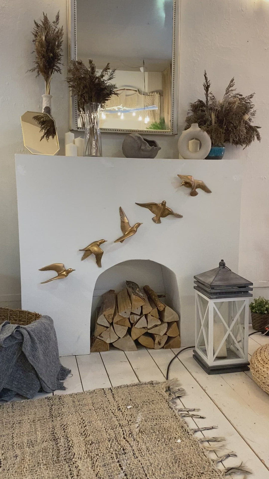 Seagulls Wall Decor in Gold