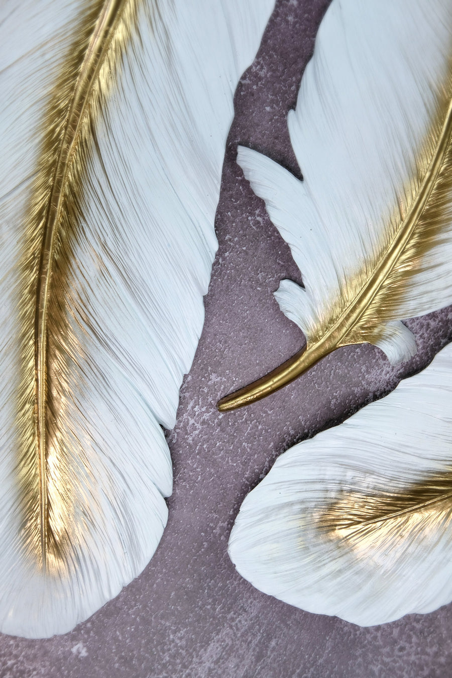 Light Feather Wall Decor in White and Gold