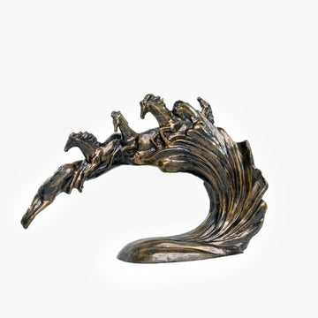 statuette Ocean Wind in Black and Gold