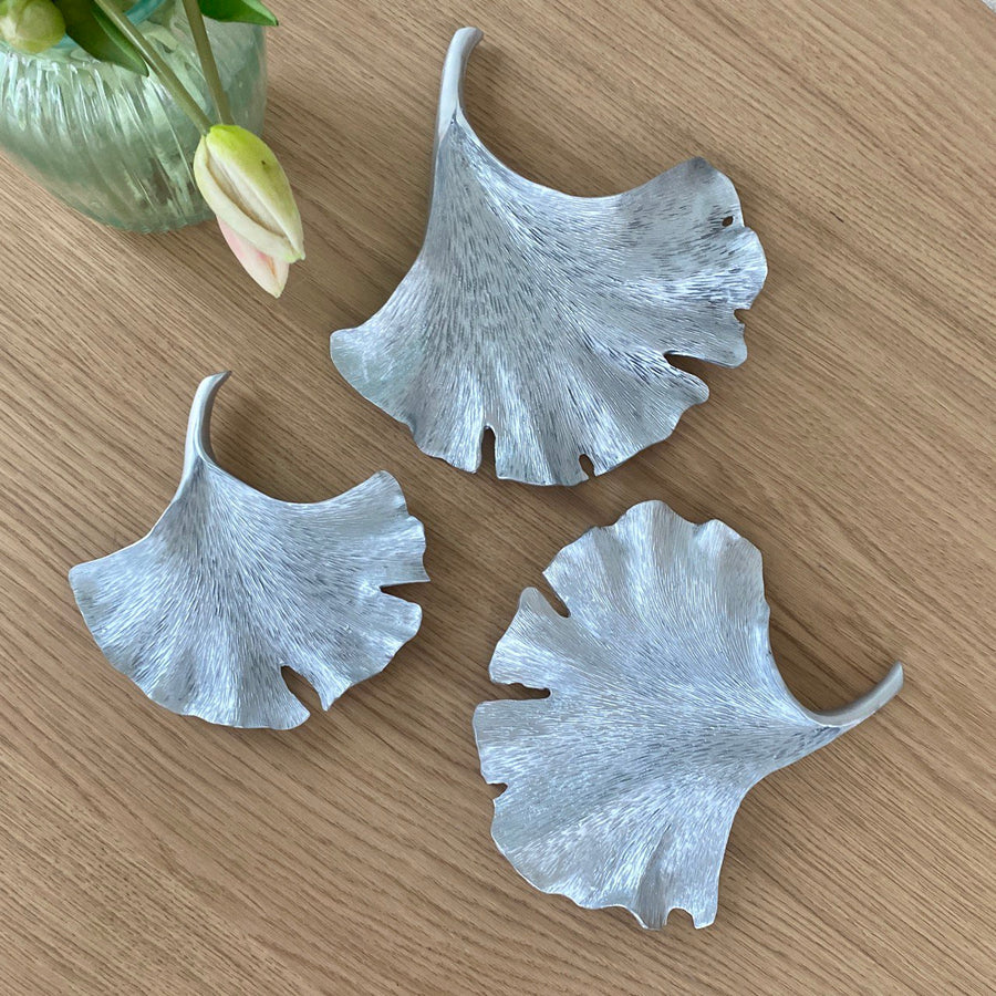 Leaf Wall Decor in Silver ( + more colors)
